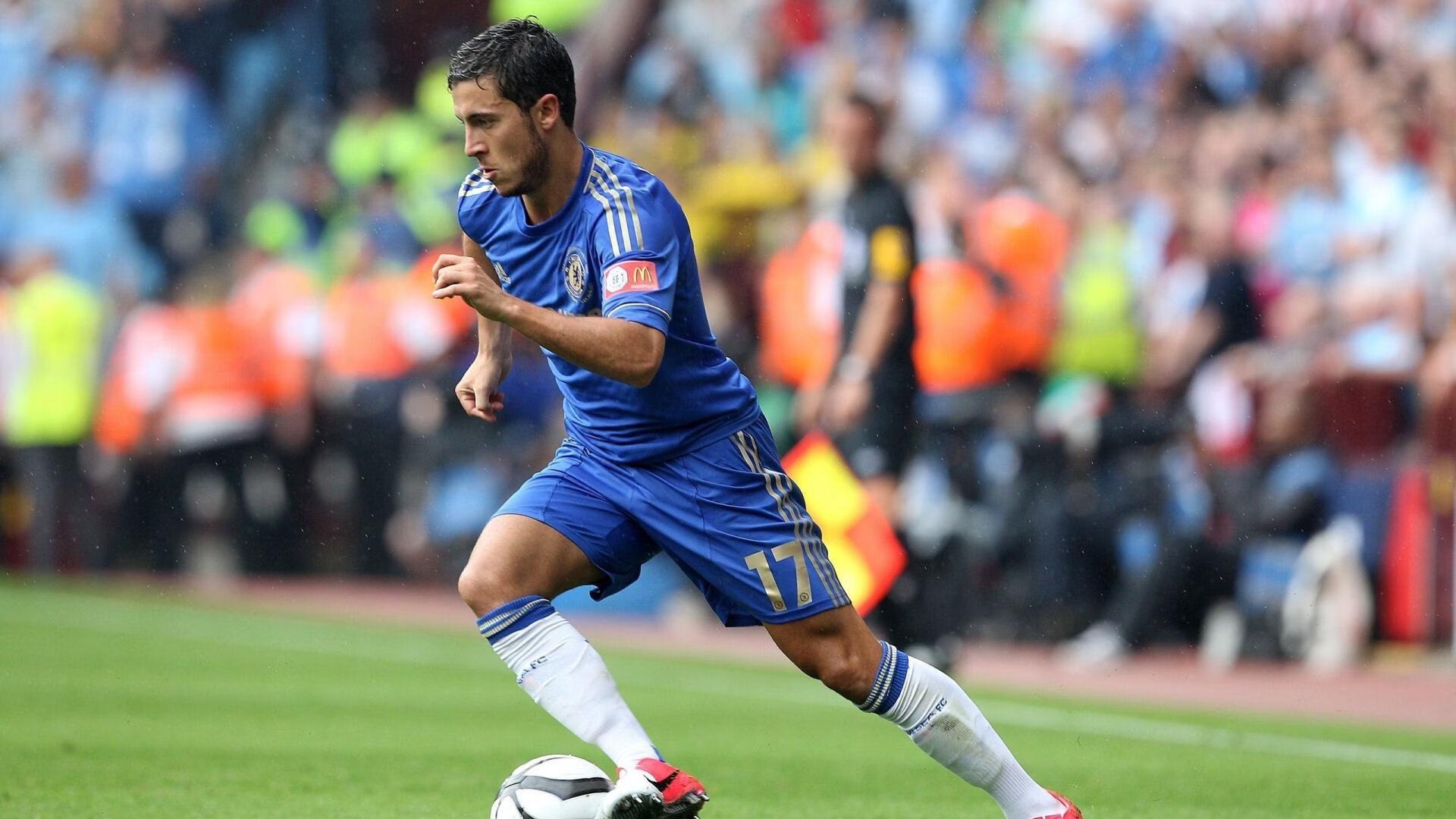 纽约铁血强压凤凰城,小贾伦·杰克逊在年度焦点之战中接管比赛