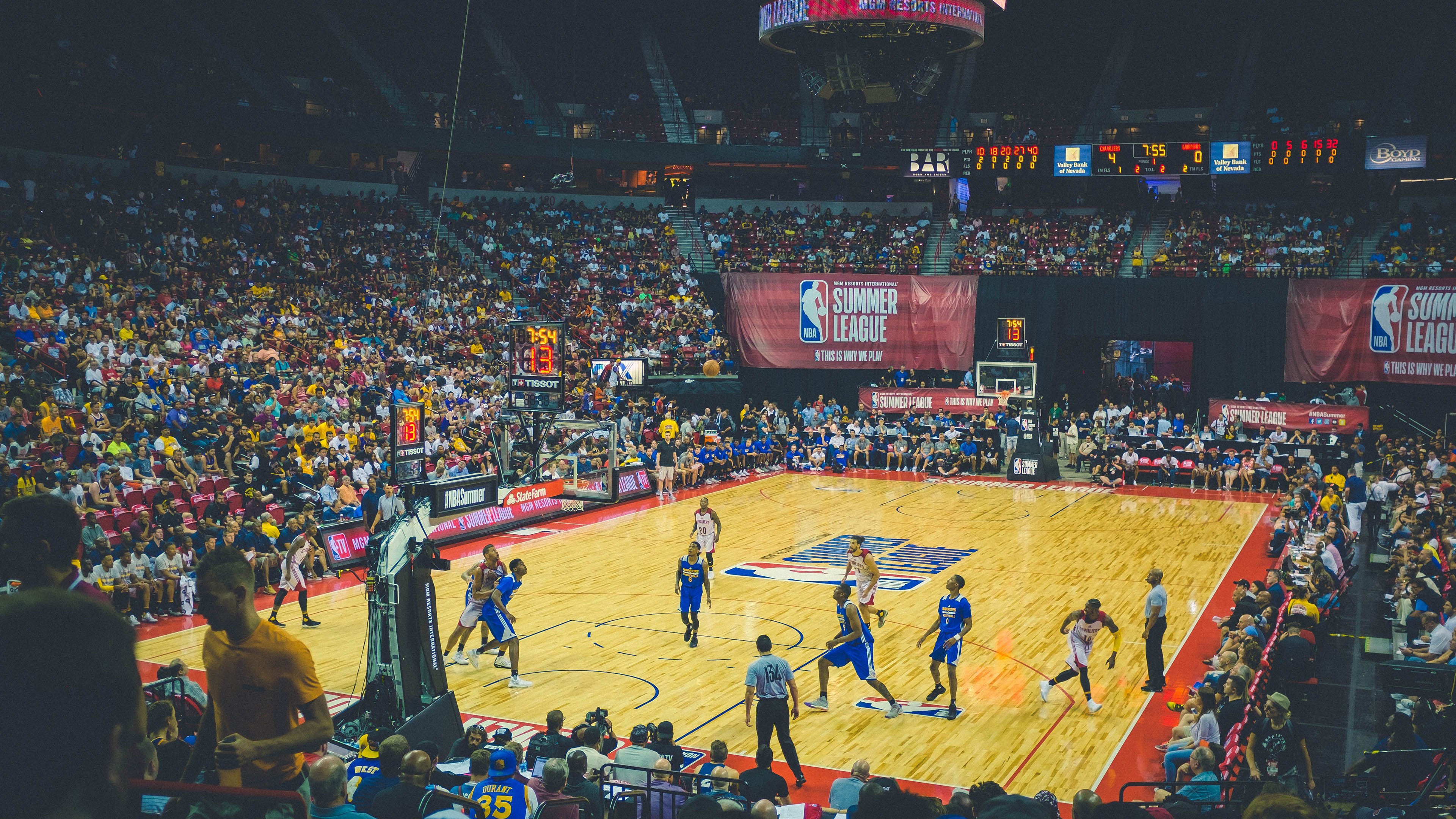 年度焦点之战之夜，皮克发挥堪称完美