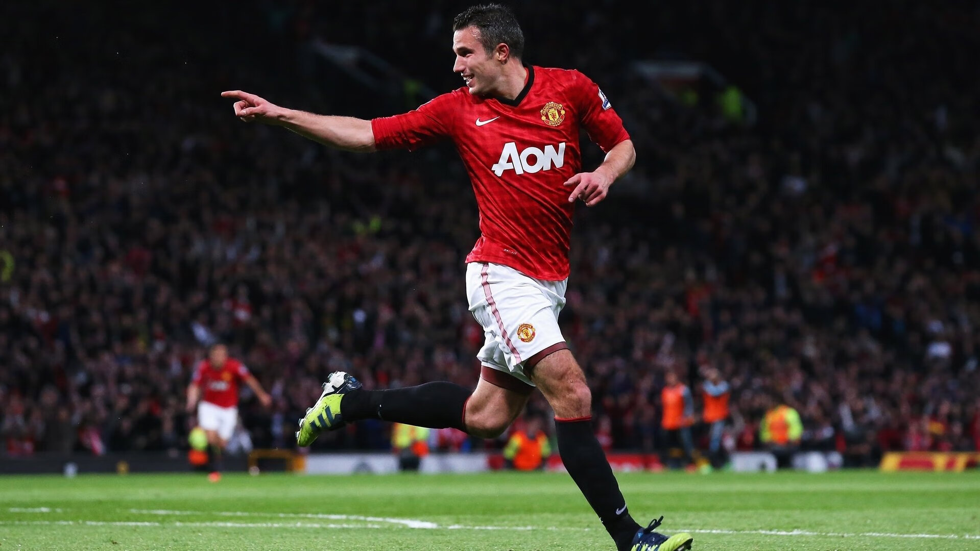 DB电竞官网平台-从瑞典踏平乌拉圭到巴雷拉意甲封神，足球战术演变的双重奏