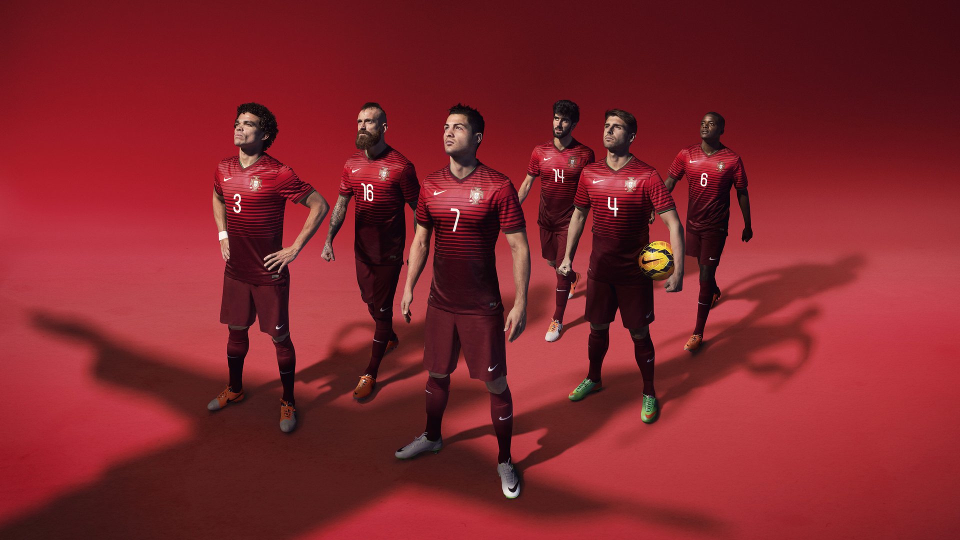 波尔一锤定音，奥地利队横扫波兰队展现团队唯一性